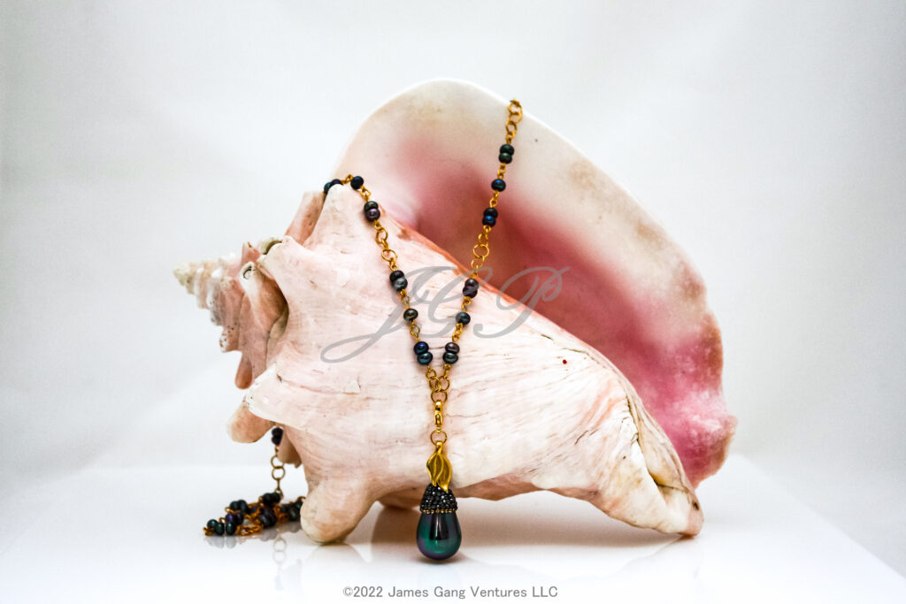 Peacock Shell Pearl Drop and Pearl Convertible Necklace