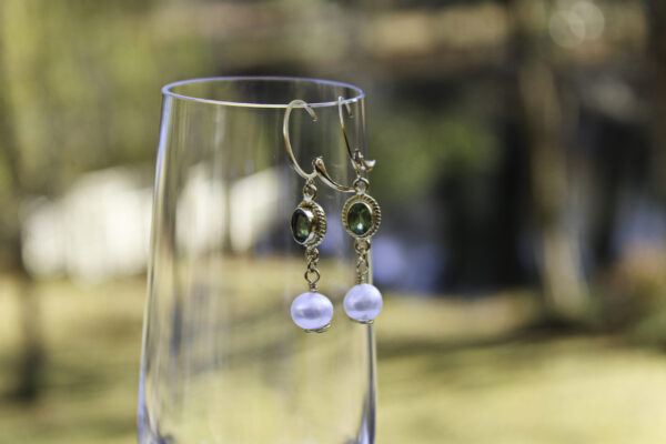 Peridot & White Pearl Drop Earrings